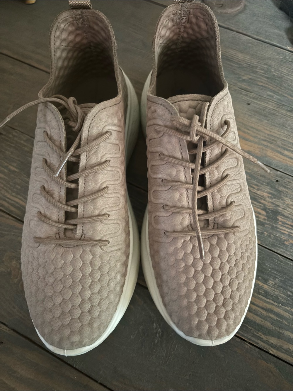 Ecco Women's Taupe Knit-Textured Lace-Up Sneakers